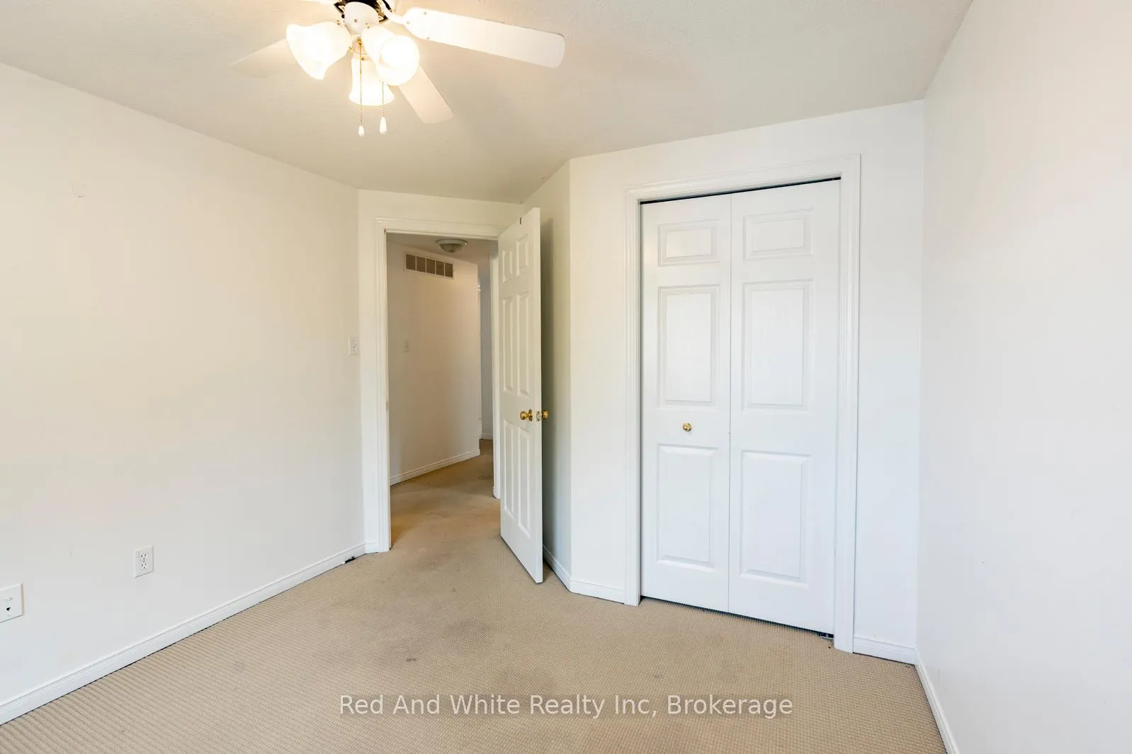 Photo 22 of Unit UPPER, 79 Munroe Crescent, Guelph, Clairfields/Hanlon Business Park — HOMEH