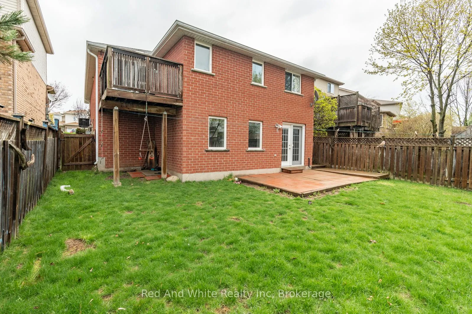 Photo 25 of Unit UPPER, 79 Munroe Crescent, Guelph, Clairfields/Hanlon Business Park — HOMEH