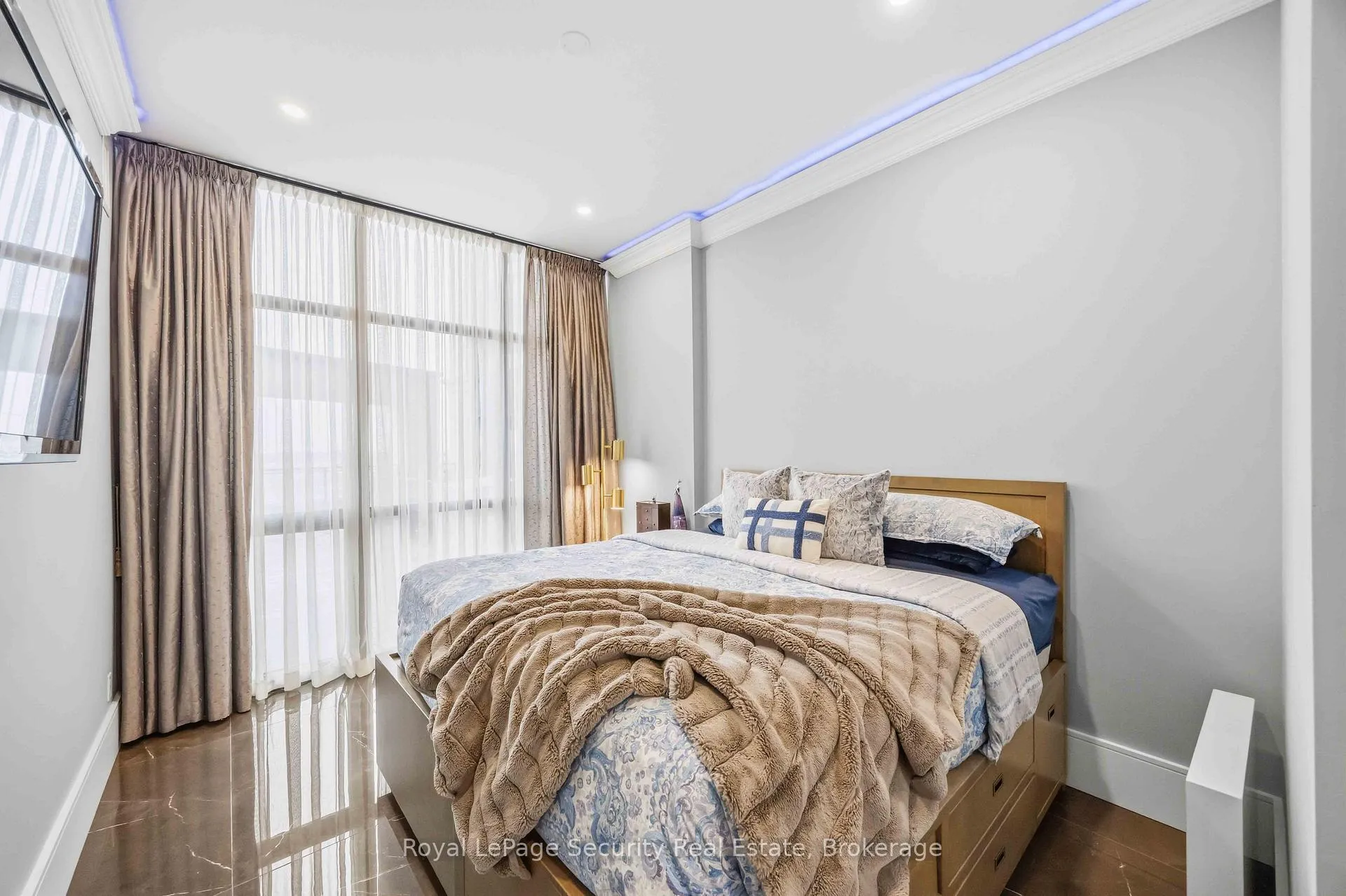 Photo 22 of Unit 202, 2900 Highway 7, Vaughan, Concord — HOMEH
