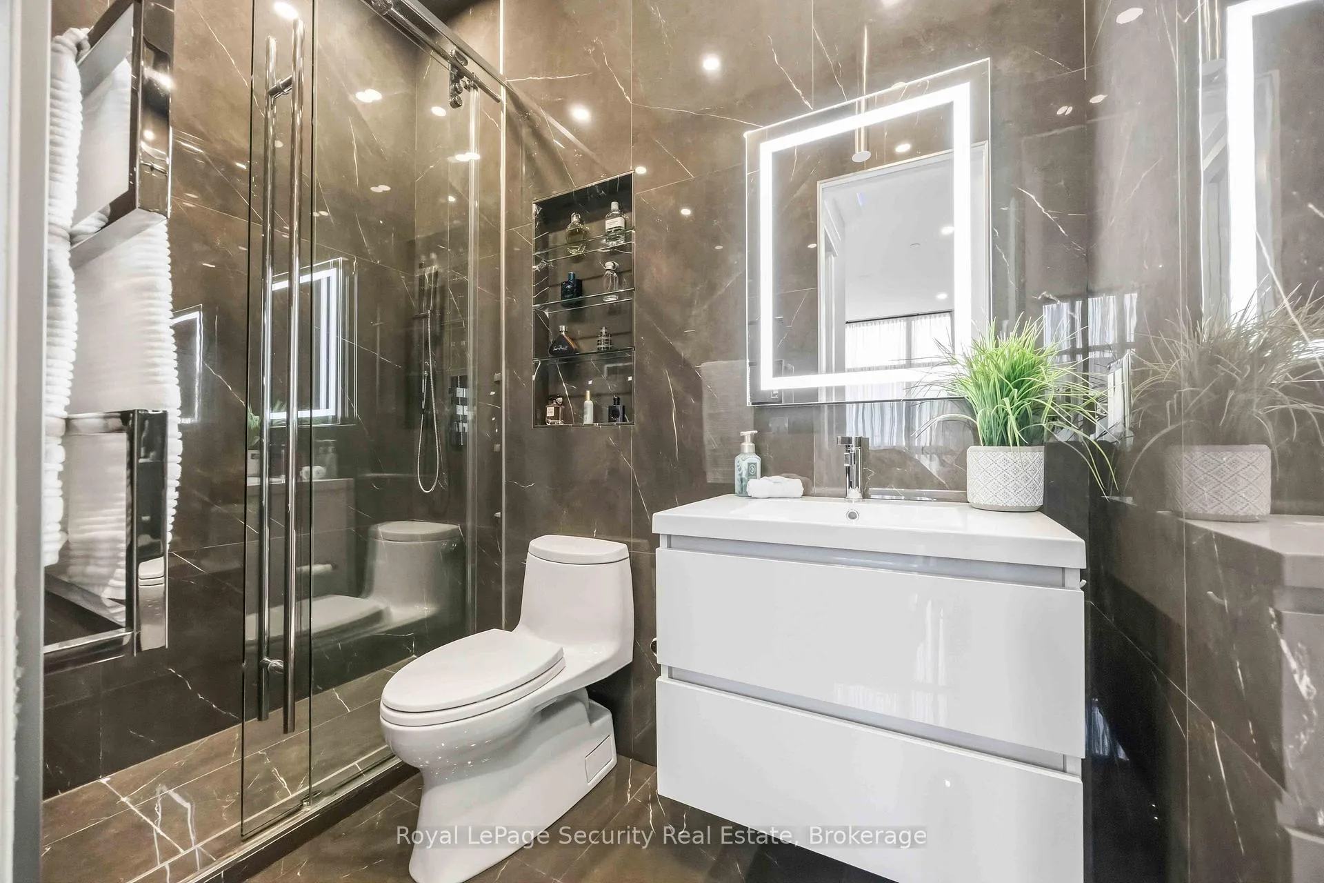Photo 25 of Unit 202, 2900 Highway 7, Vaughan, Concord — HOMEH