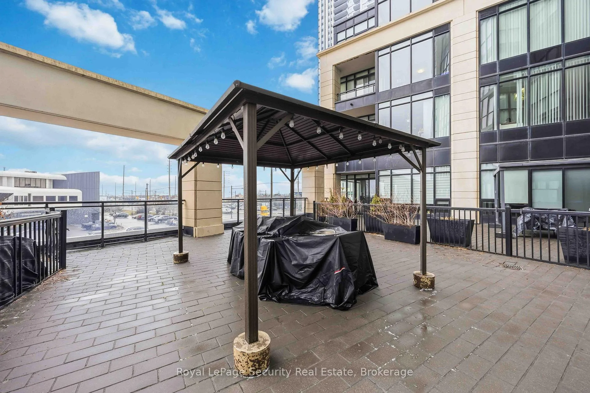Photo 32 of Unit 202, 2900 Highway 7, Vaughan, Concord — HOMEH