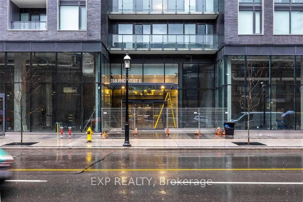 Photo 2 of Unit 319, 158 Front Street E, Toronto, Moss Park — HOMEH