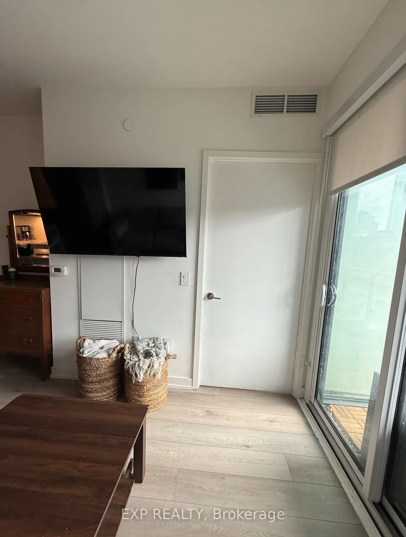 Photo 9 of Unit 319, 158 Front Street E, Toronto, Moss Park — HOMEH