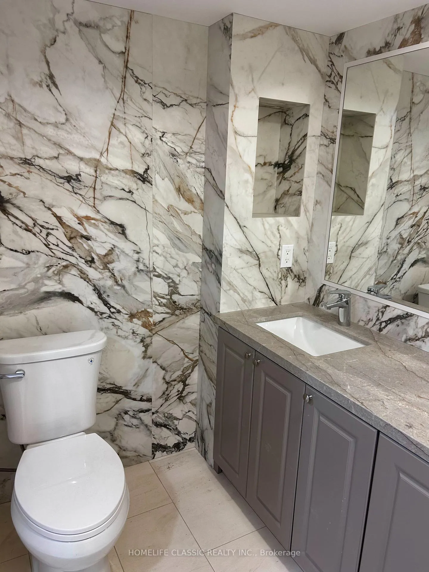Photo 17 of 91 Crombie Street S, Clarington, Bowmanville — HOMEH