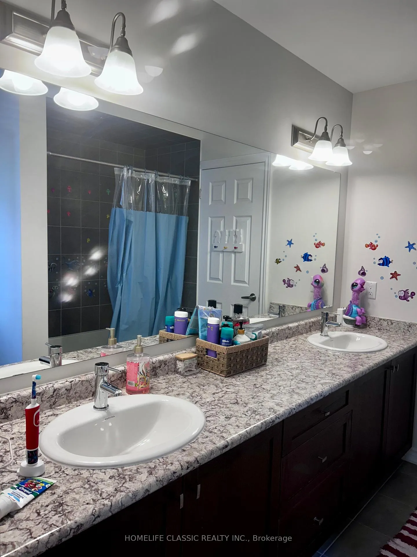 Photo 20 of 91 Crombie Street S, Clarington, Bowmanville — HOMEH