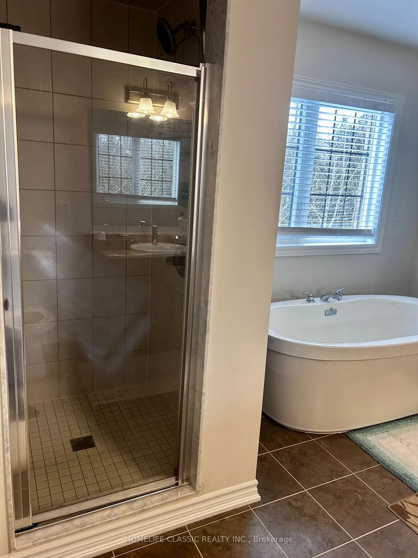 Photo 24 of 91 Crombie Street S, Clarington, Bowmanville — HOMEH
