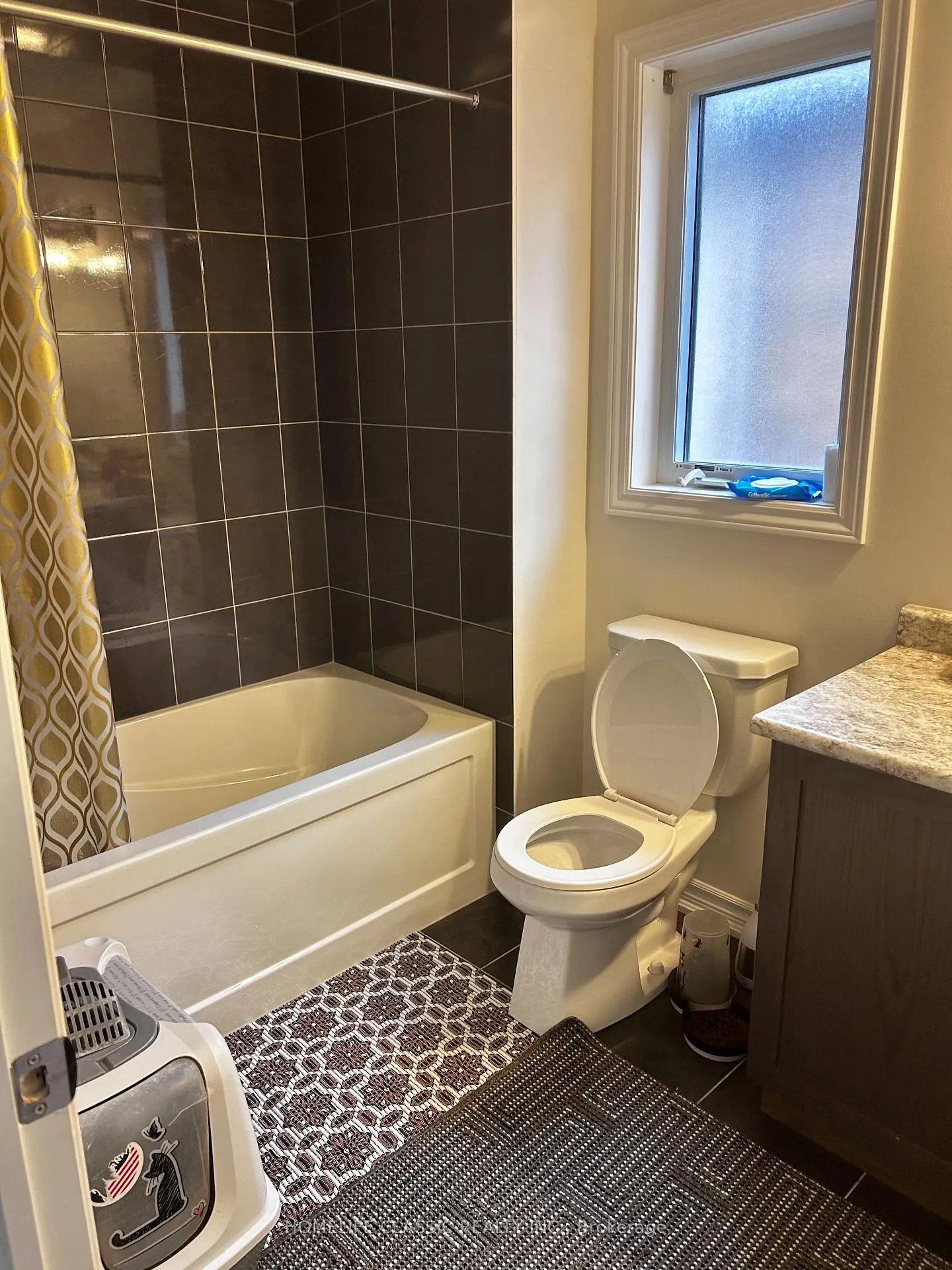 Photo 30 of 91 Crombie Street S, Clarington, Bowmanville — HOMEH