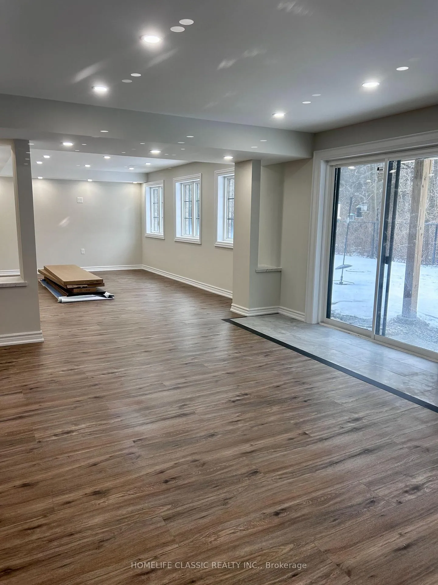 Photo 33 of 91 Crombie Street S, Clarington, Bowmanville — HOMEH
