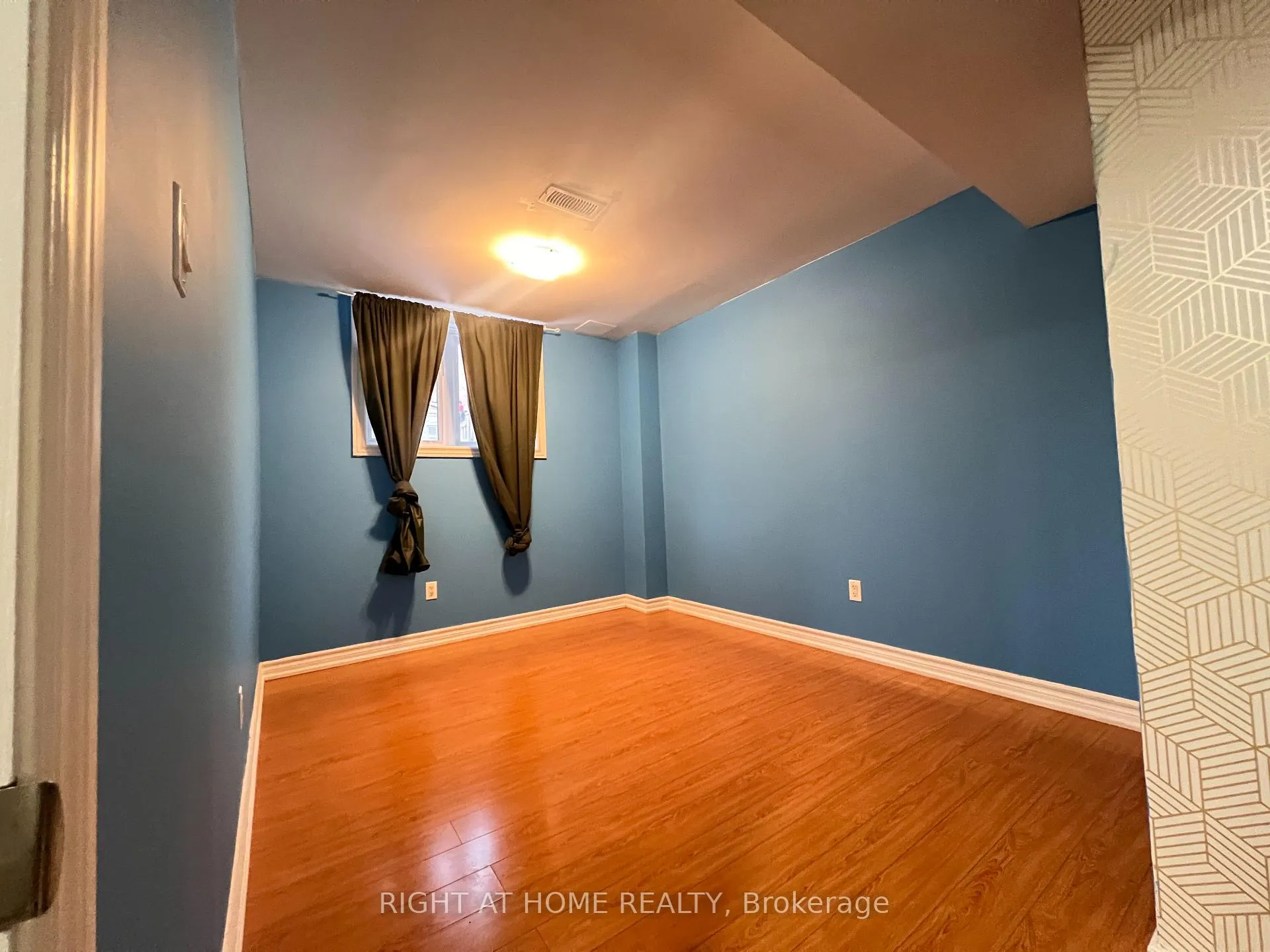 Photo 9 of Unit BASEMENT, 17 Asterfield Drive E, Scarborough, West Hill — HOMEH