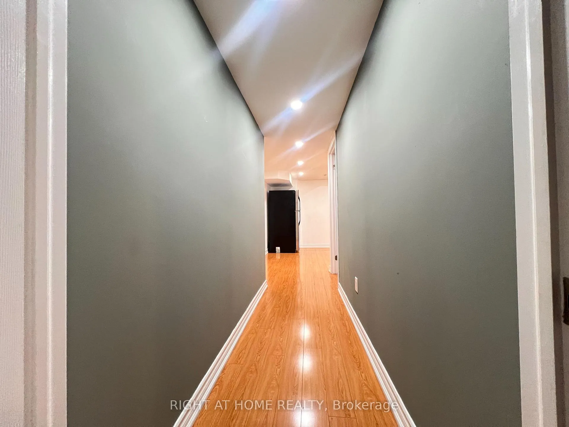 Photo 11 of Unit BASEMENT, 17 Asterfield Drive E, Scarborough, West Hill — HOMEH