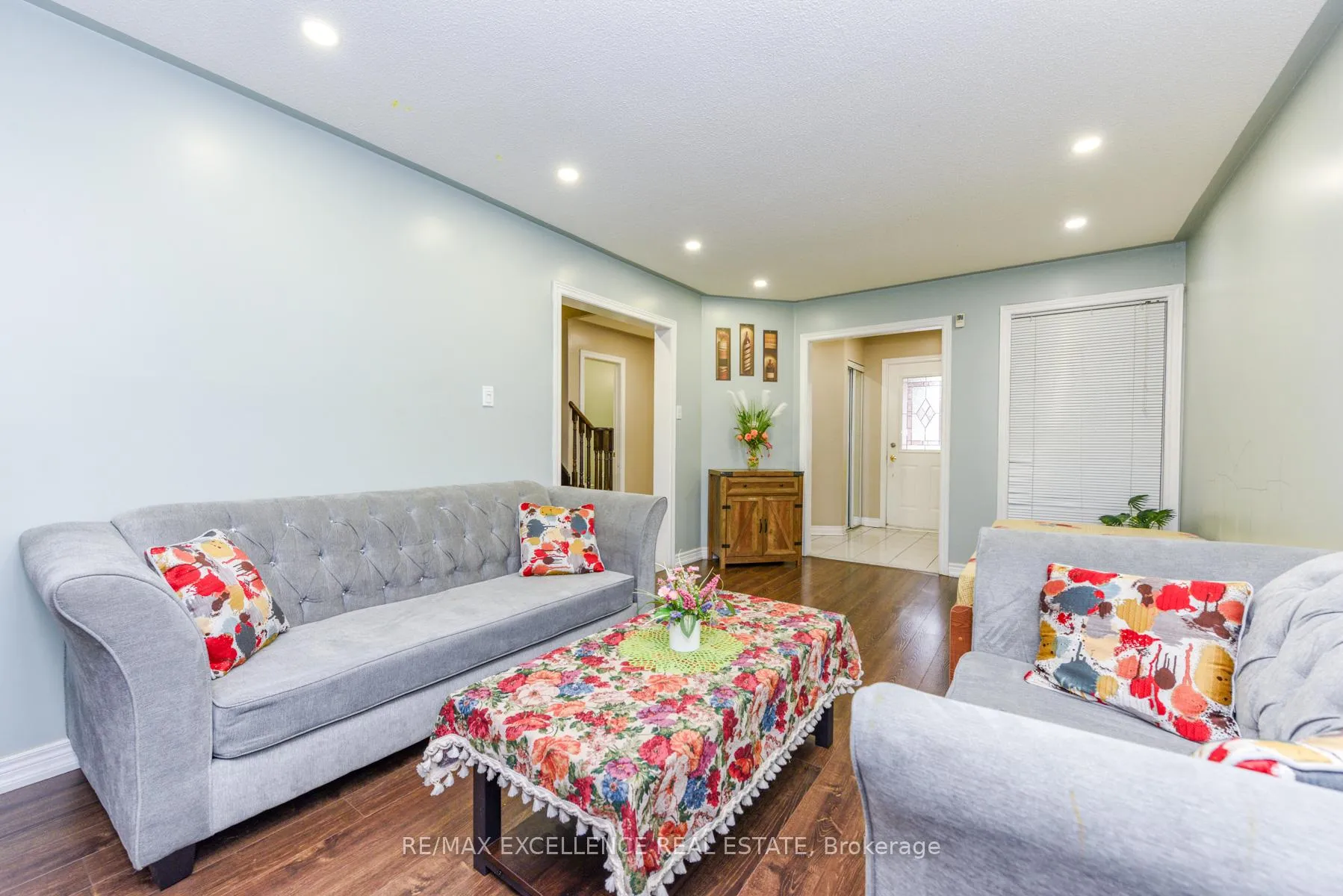 Photo 6 of 33 Wildberry Crescent, Brampton, Sandringham-Wellington — HOMEH