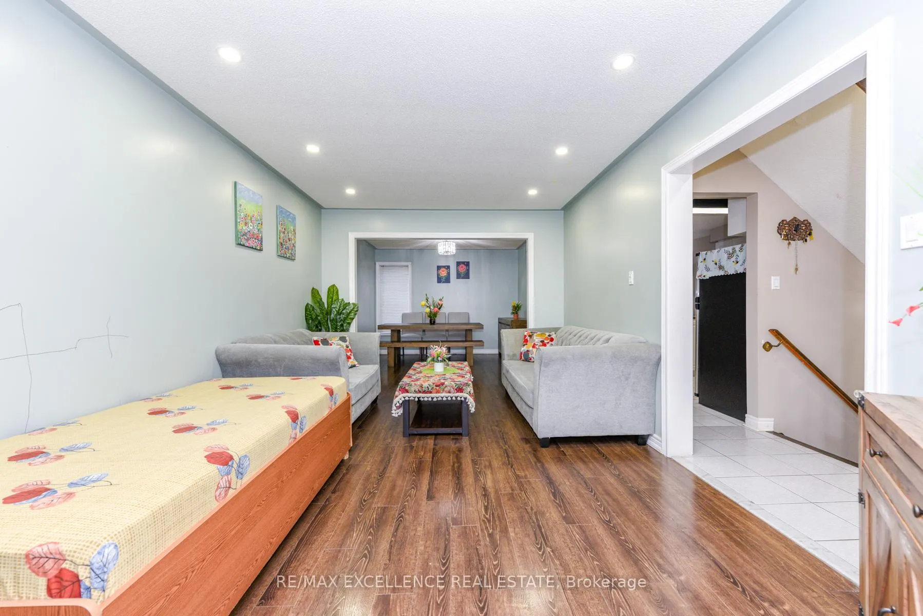 Photo 8 of 33 Wildberry Crescent, Brampton, Sandringham-Wellington — HOMEH