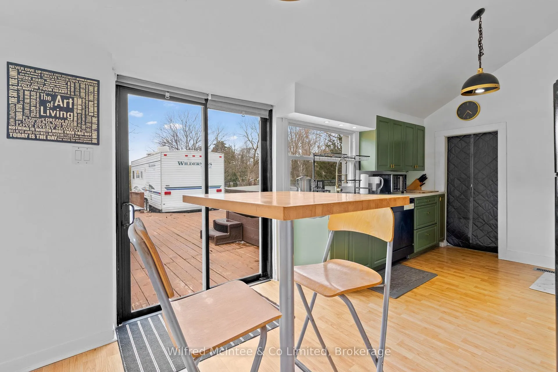 Photo 17 of 452 Queen Street, Kincardine — HOMEH