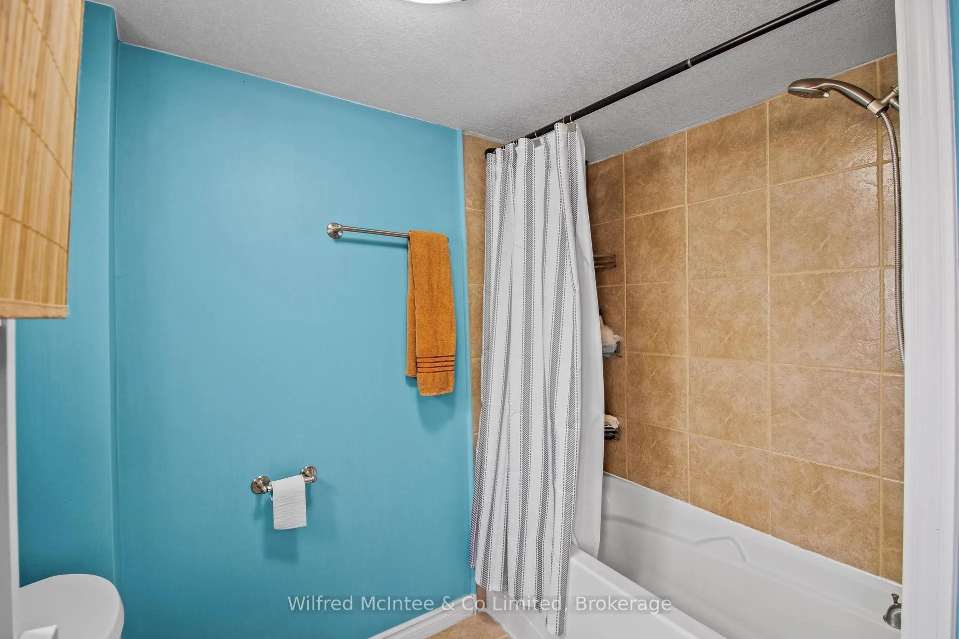 Photo 22 of 452 Queen Street, Kincardine — HOMEH