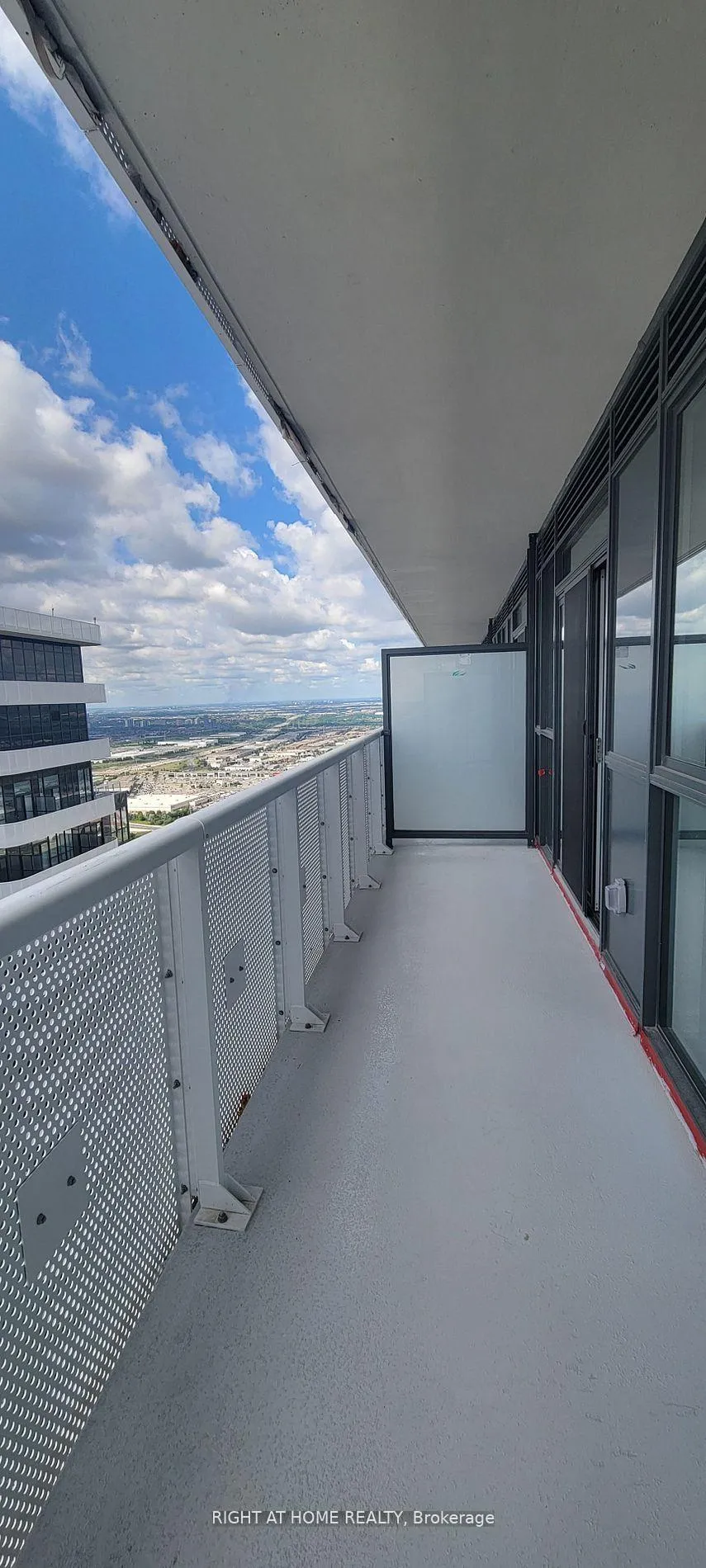 Photo 22 of Unit 5303, 225 Commerce Street, Vaughan, Vaughan Corporate Centre — HOMEH