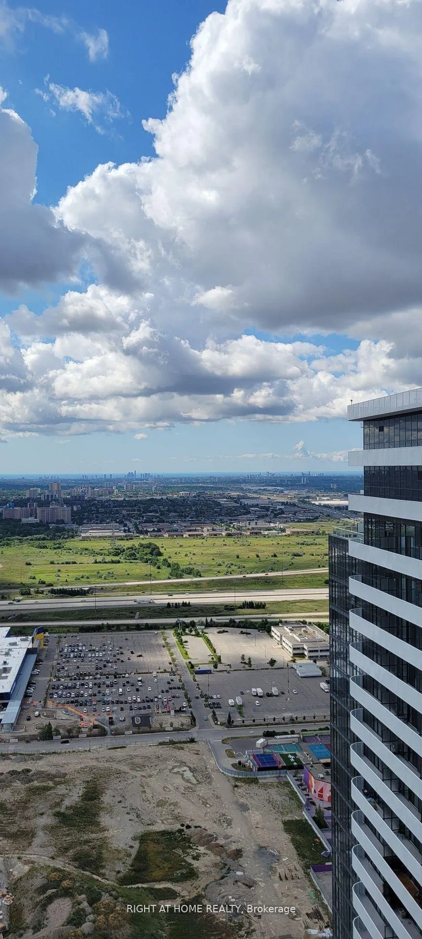 Photo 24 of Unit 5303, 225 Commerce Street, Vaughan, Vaughan Corporate Centre — HOMEH