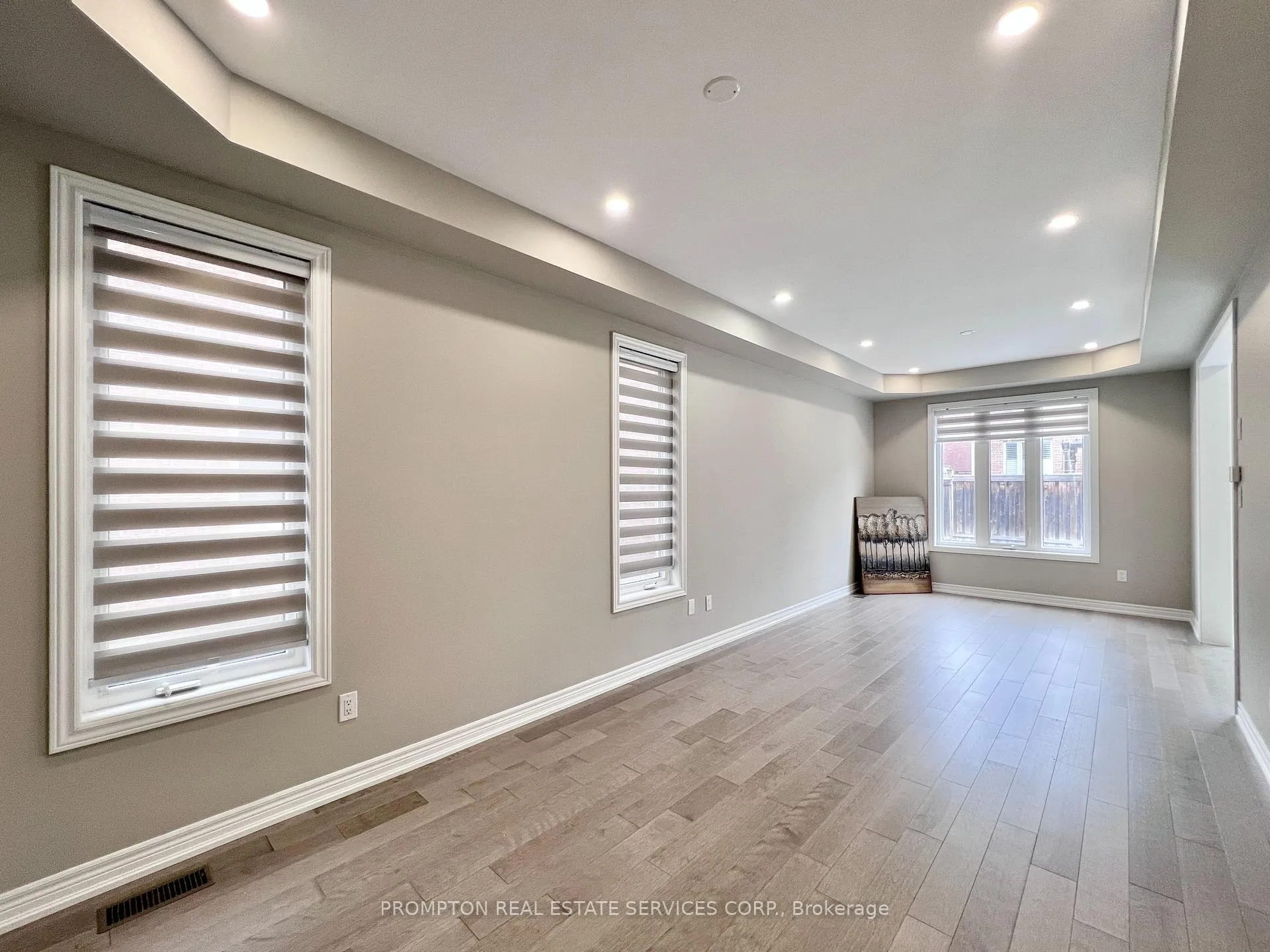 Photo 5 of 40 Staglin Court, Markham, Cathedraltown — HOMEH