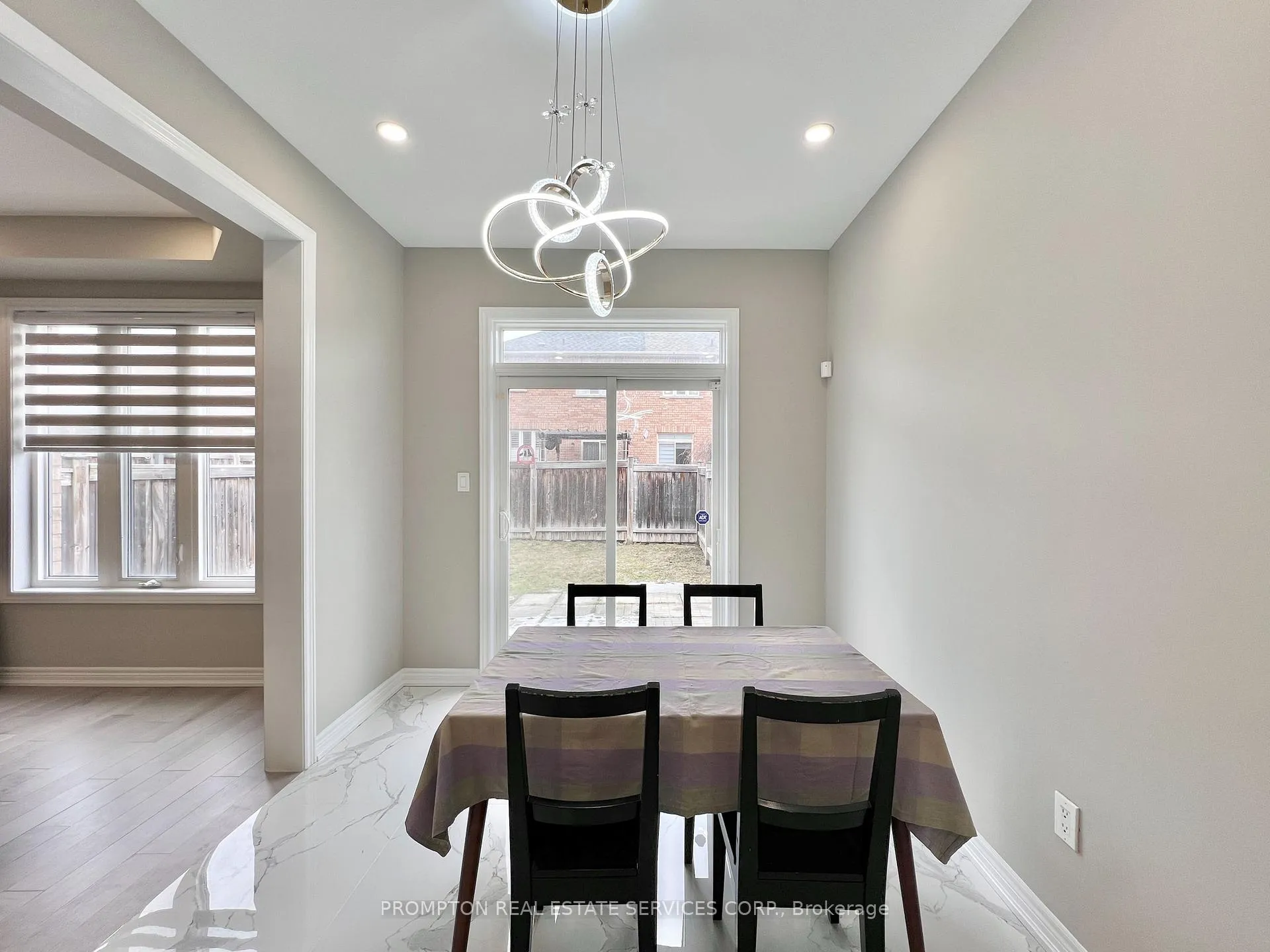 Photo 10 of 40 Staglin Court, Markham, Cathedraltown — HOMEH