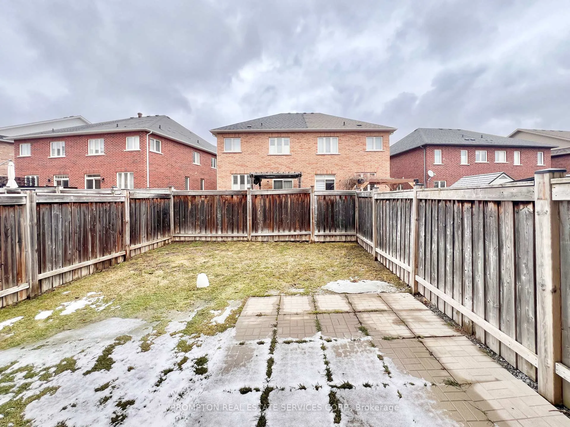 Photo 11 of 40 Staglin Court, Markham, Cathedraltown — HOMEH