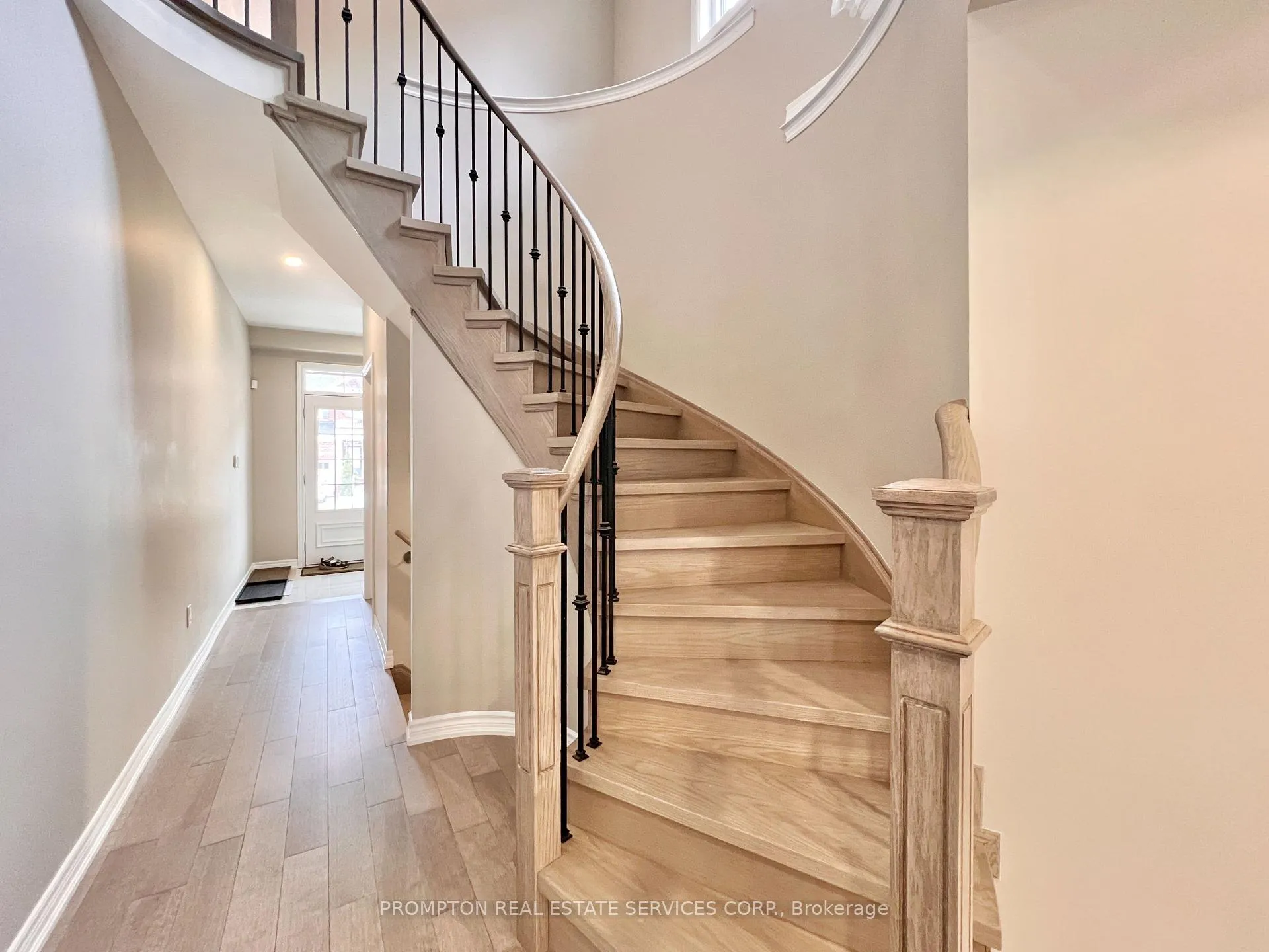 Photo 15 of 40 Staglin Court, Markham, Cathedraltown — HOMEH