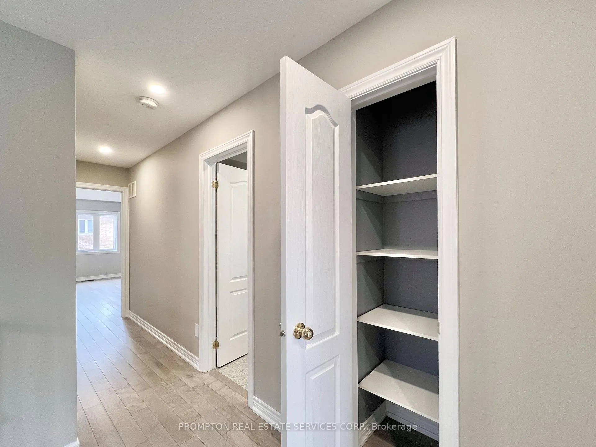Photo 16 of 40 Staglin Court, Markham, Cathedraltown — HOMEH