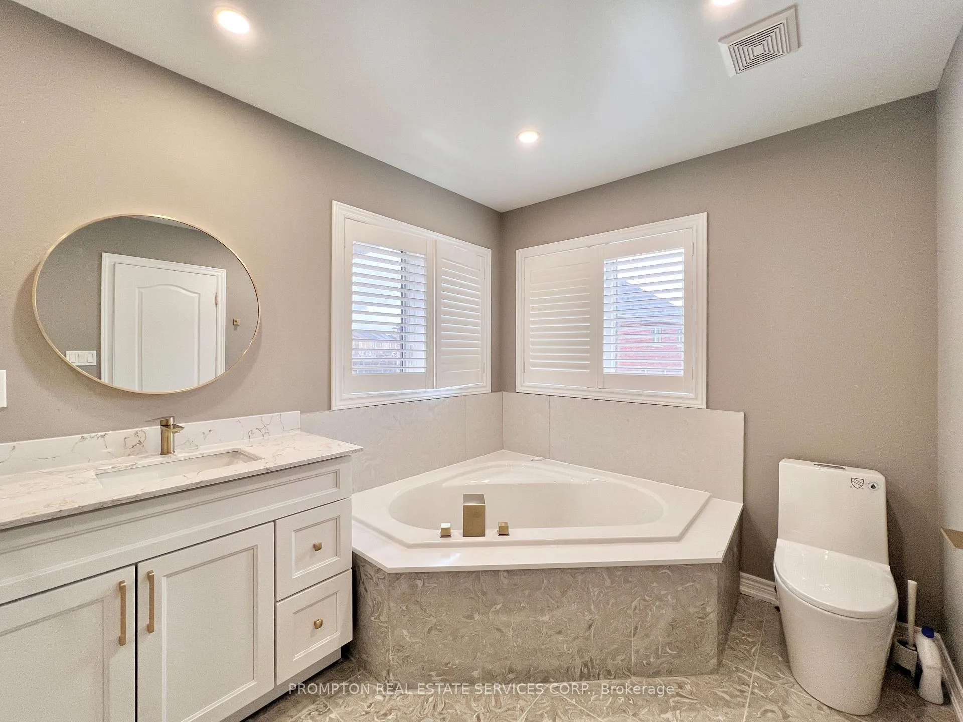 Photo 22 of 40 Staglin Court, Markham, Cathedraltown — HOMEH