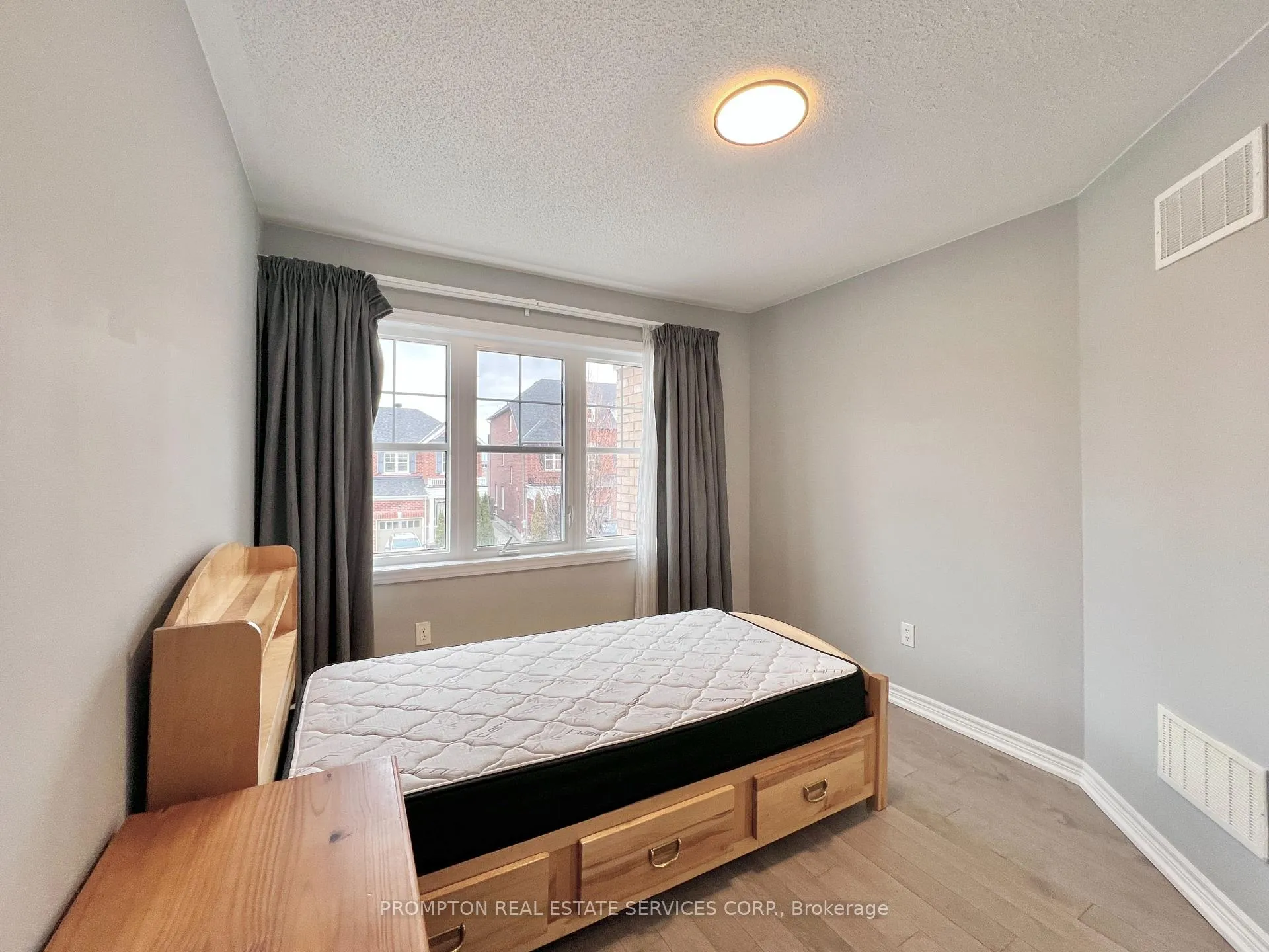 Photo 31 of 40 Staglin Court, Markham, Cathedraltown — HOMEH