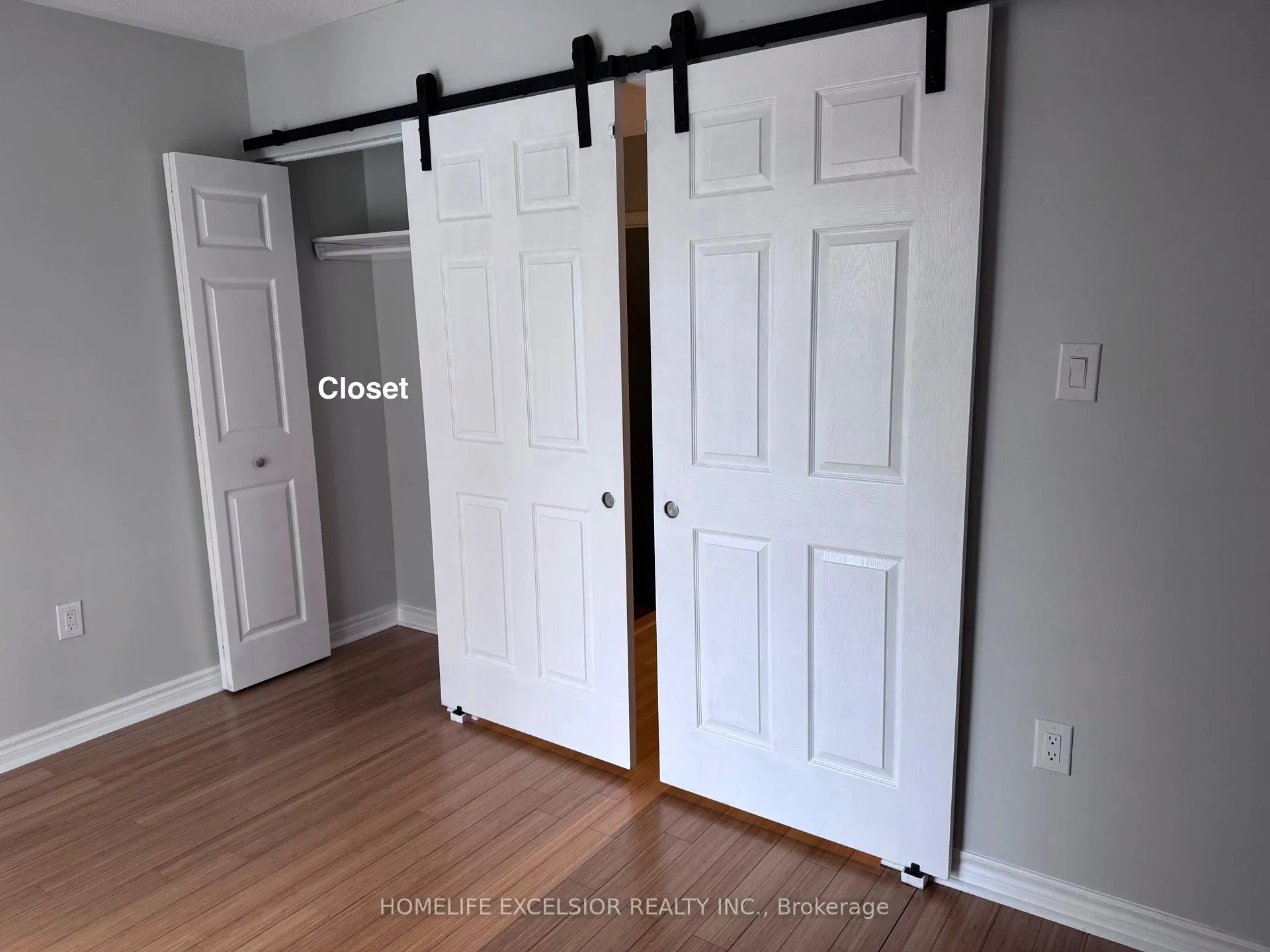 Photo 9 of 101 Prince Charles Way, Markham, Berczy — HOMEH