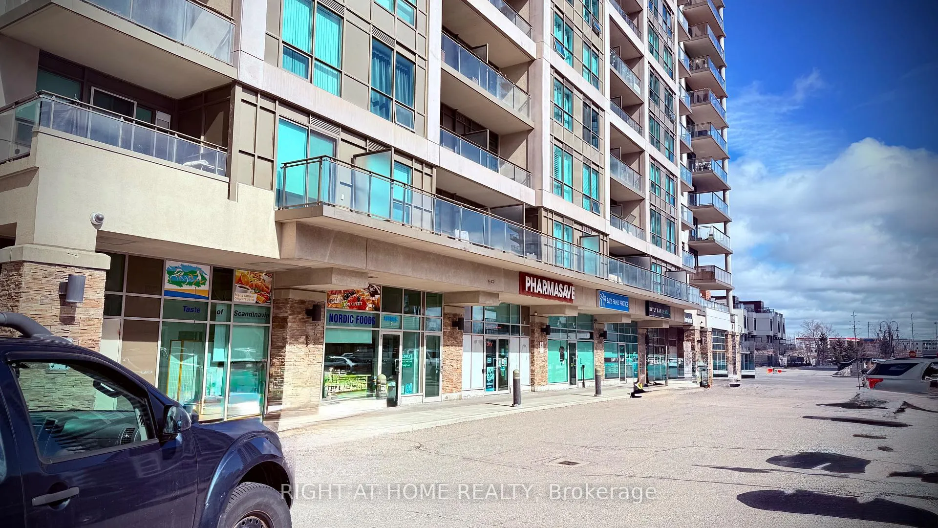 Photo 3 of Unit 603, 1215 Bayly Street, Pickering, Bay Ridges — HOMEH