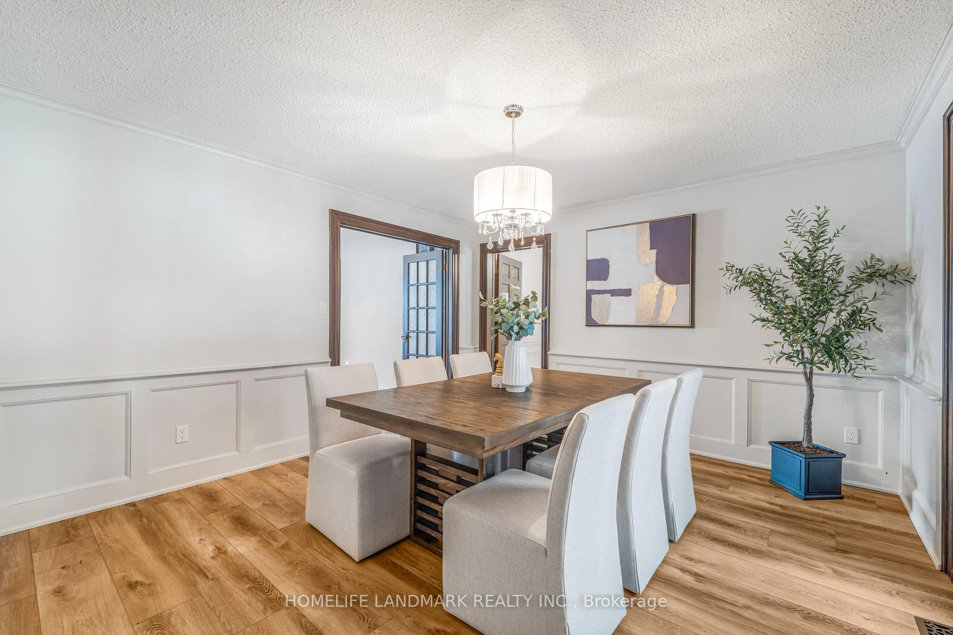 Photo 14 of 10505 Niagara River Parkway, Niagara Falls, Lyons Creek — HOMEH