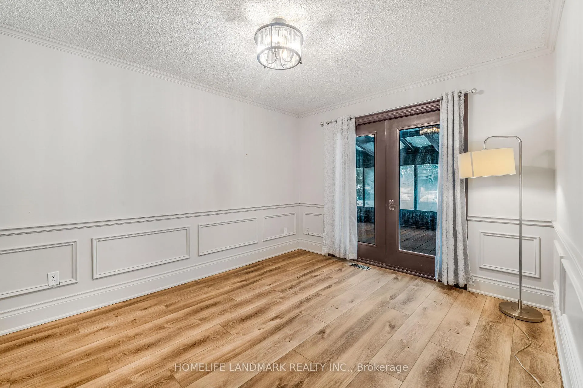 Photo 16 of 10505 Niagara River Parkway, Niagara Falls, Lyons Creek — HOMEH