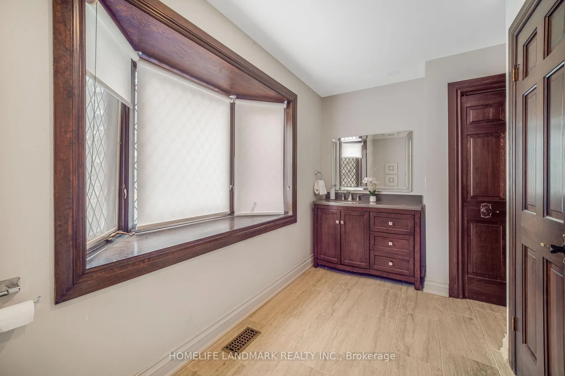Photo 36 of 10505 Niagara River Parkway, Niagara Falls, Lyons Creek — HOMEH