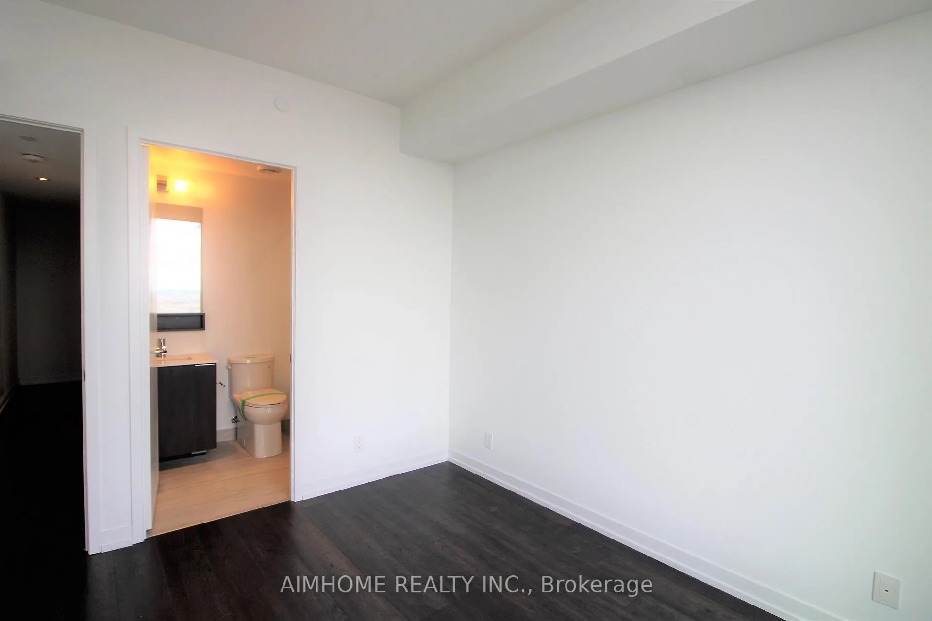 Photo 10 of Unit 3702, 950 Portage Parkway, Vaughan, Vaughan Corporate Centre — HOMEH