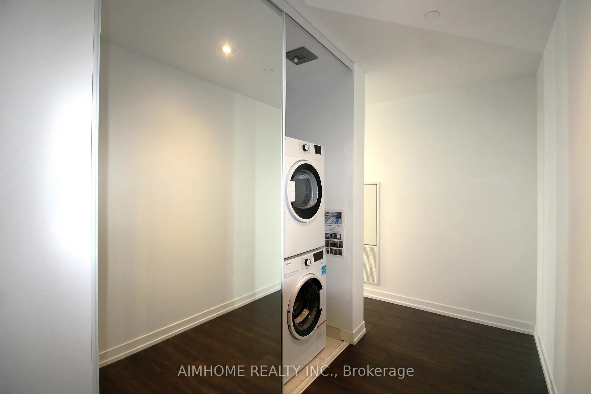 Photo 22 of Unit 3702, 950 Portage Parkway, Vaughan, Vaughan Corporate Centre — HOMEH