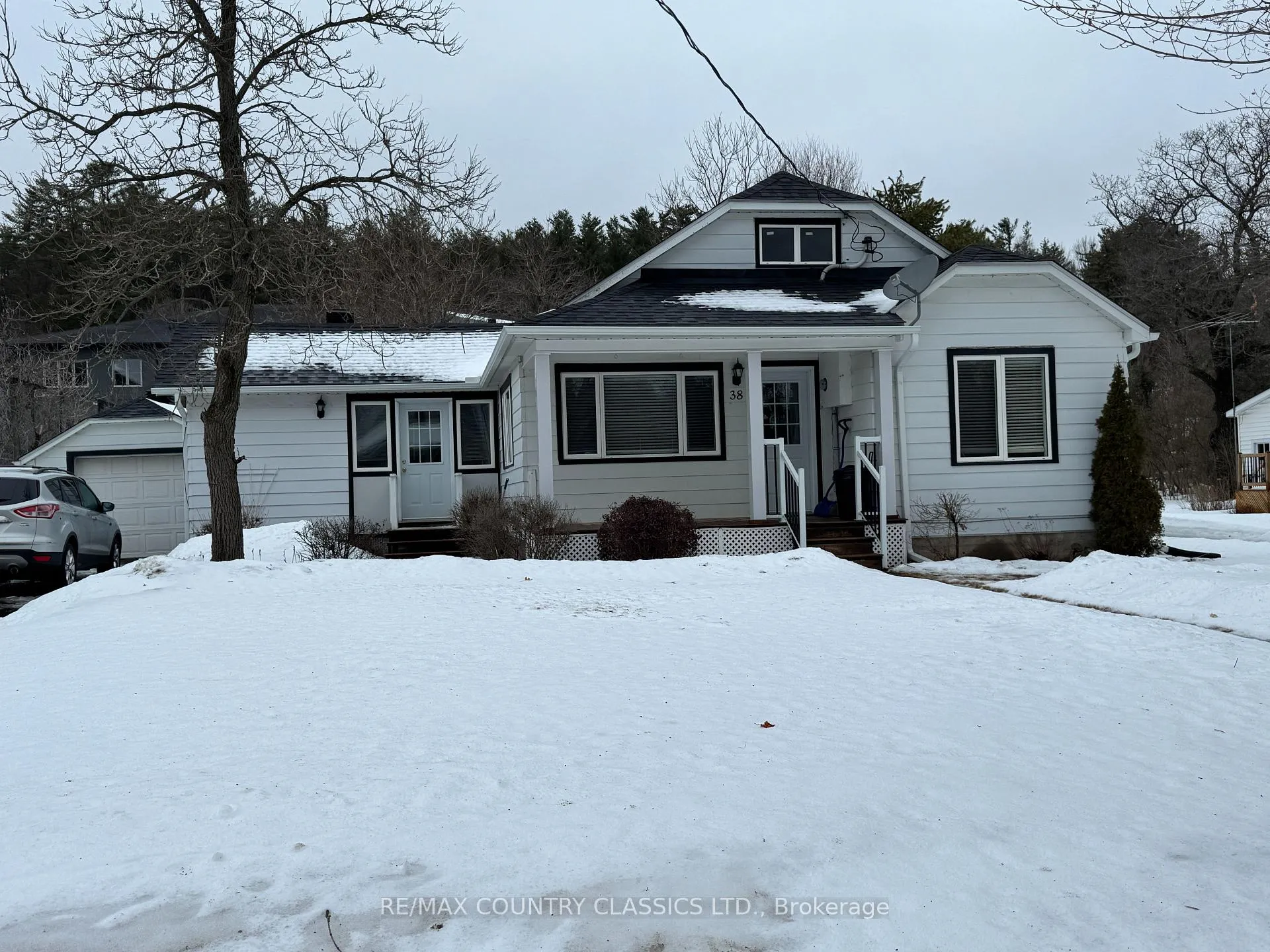 Photo 2 of 38 Flint Avenue, Bancroft, Bancroft Ward — HOMEH