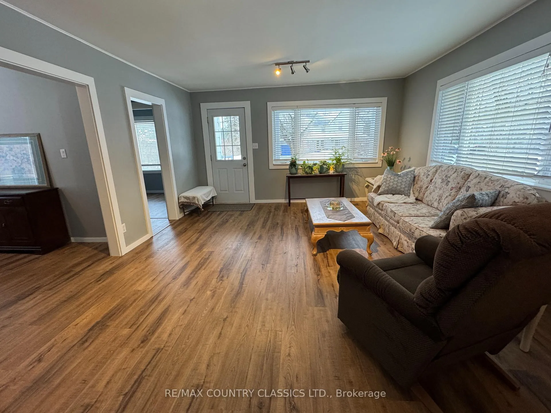 Photo 4 of 38 Flint Avenue, Bancroft, Bancroft Ward — HOMEH