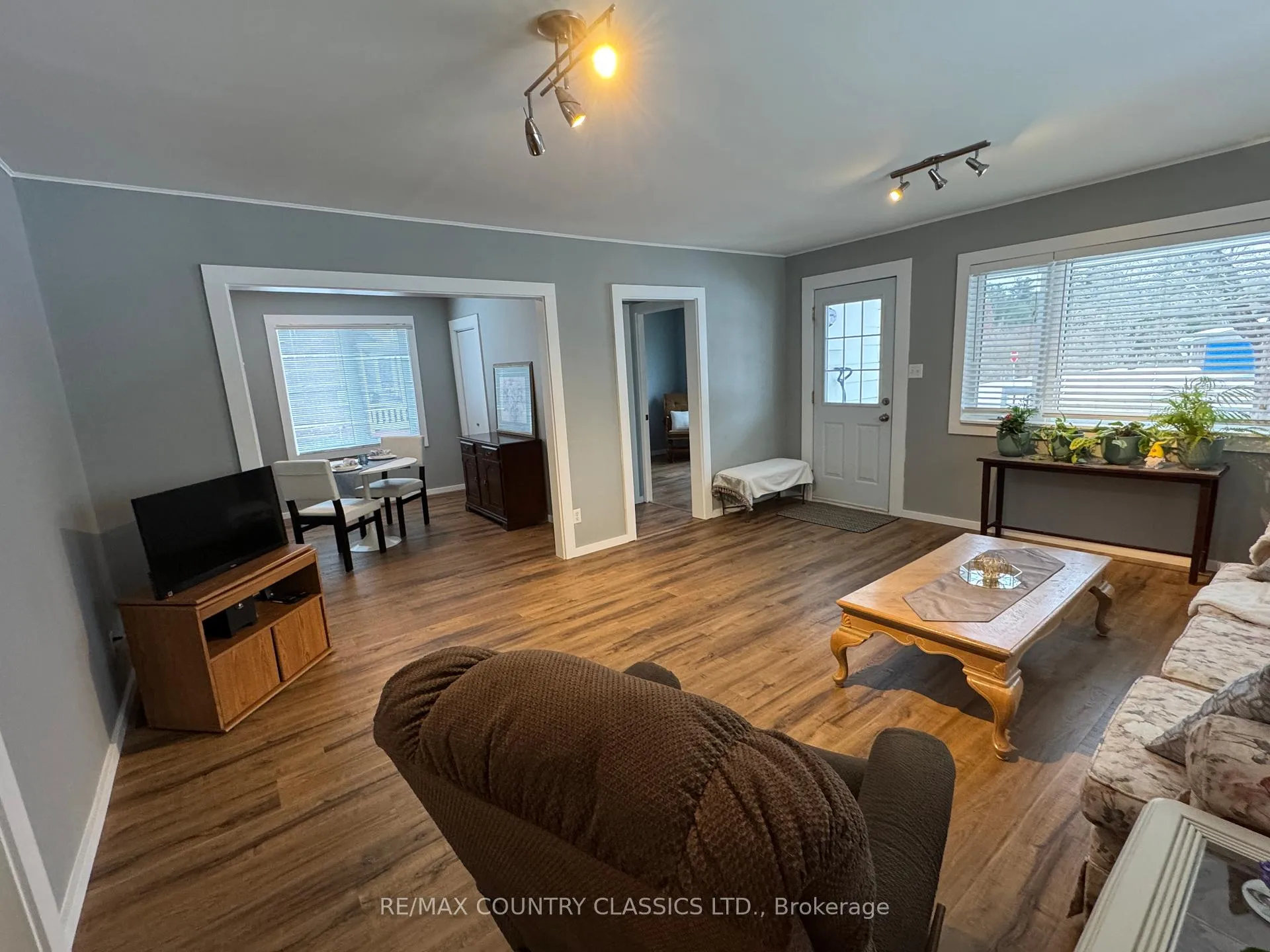 Photo 5 of 38 Flint Avenue, Bancroft, Bancroft Ward — HOMEH