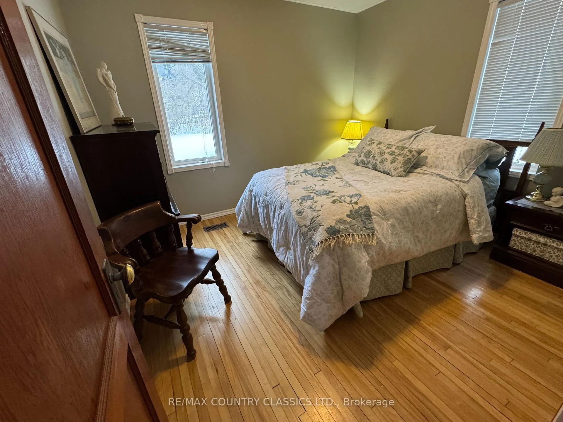 Photo 20 of 38 Flint Avenue, Bancroft, Bancroft Ward — HOMEH