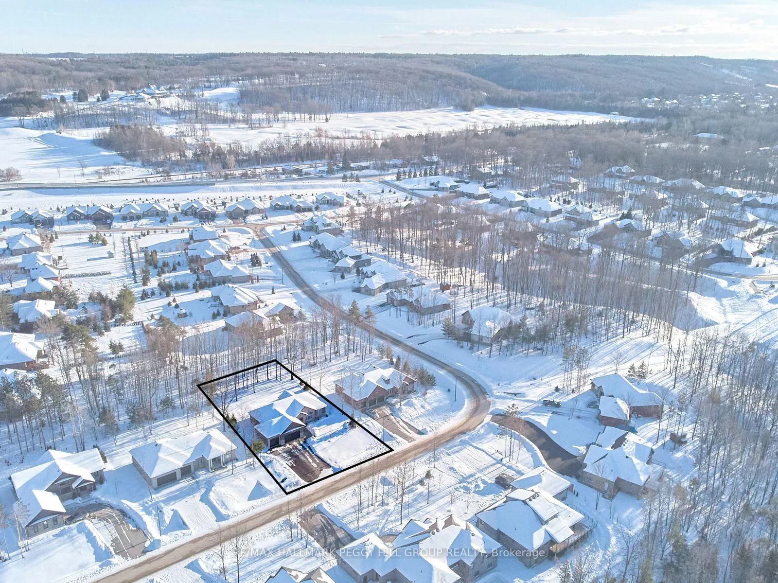 Photo 2 of 126 Mennill Drive, Springwater, Snow Valley — HOMEH
