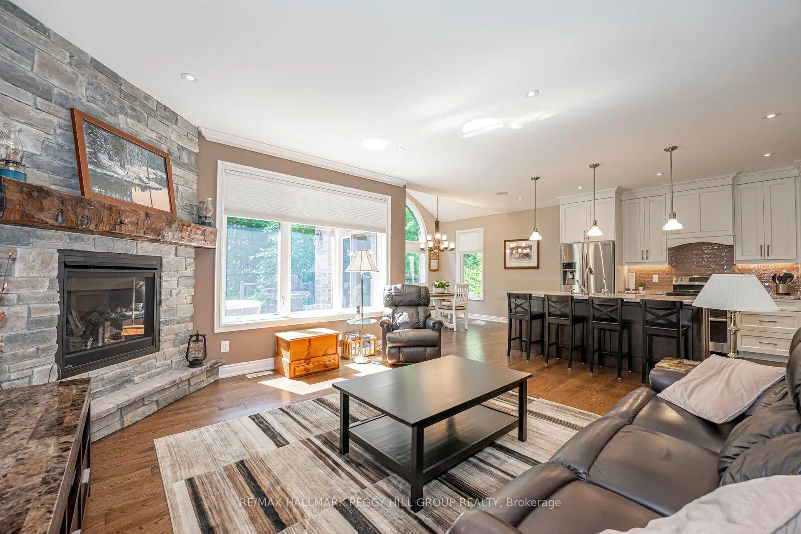 Photo 5 of 126 Mennill Drive, Springwater, Snow Valley — HOMEH