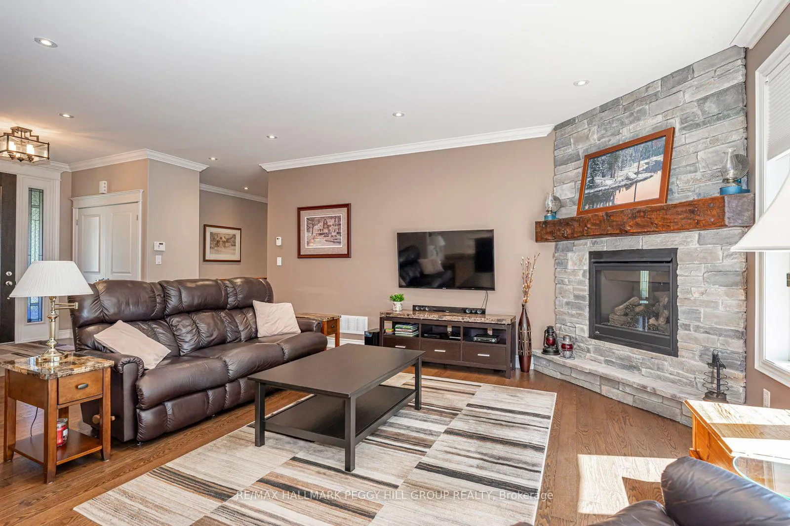 Photo 6 of 126 Mennill Drive, Springwater, Snow Valley — HOMEH