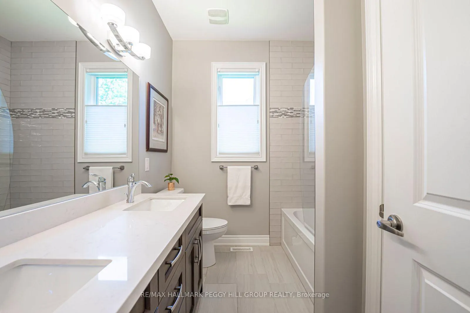 Photo 14 of 126 Mennill Drive, Springwater, Snow Valley — HOMEH
