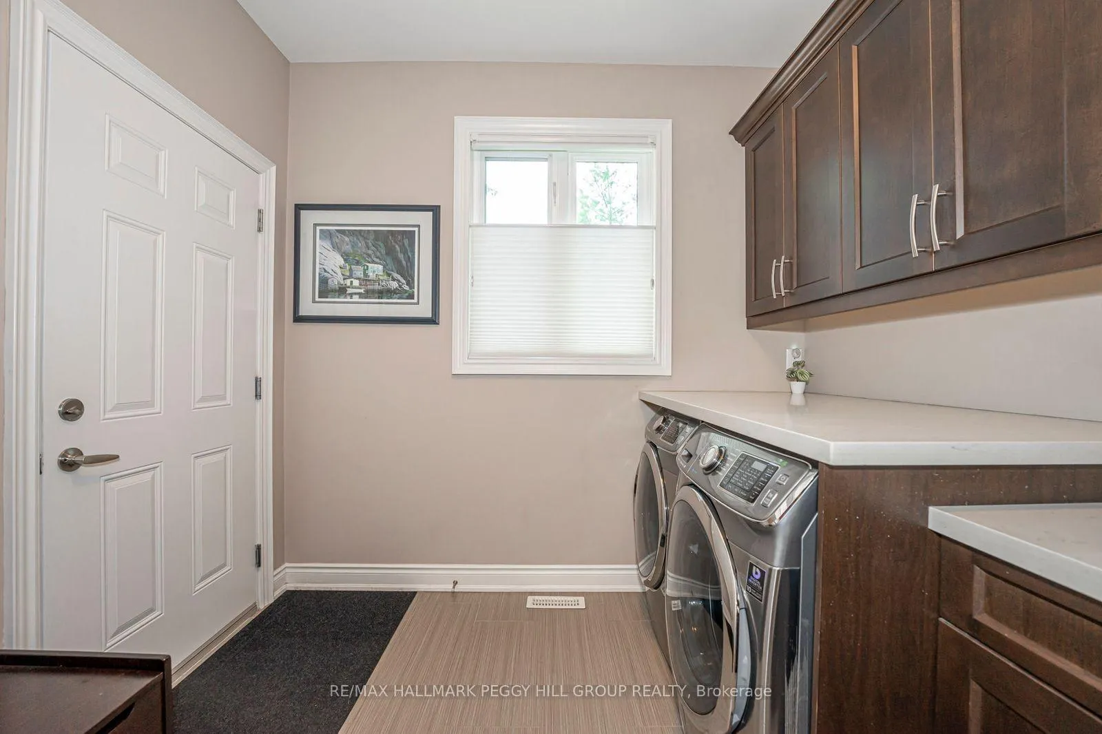 Photo 15 of 126 Mennill Drive, Springwater, Snow Valley — HOMEH