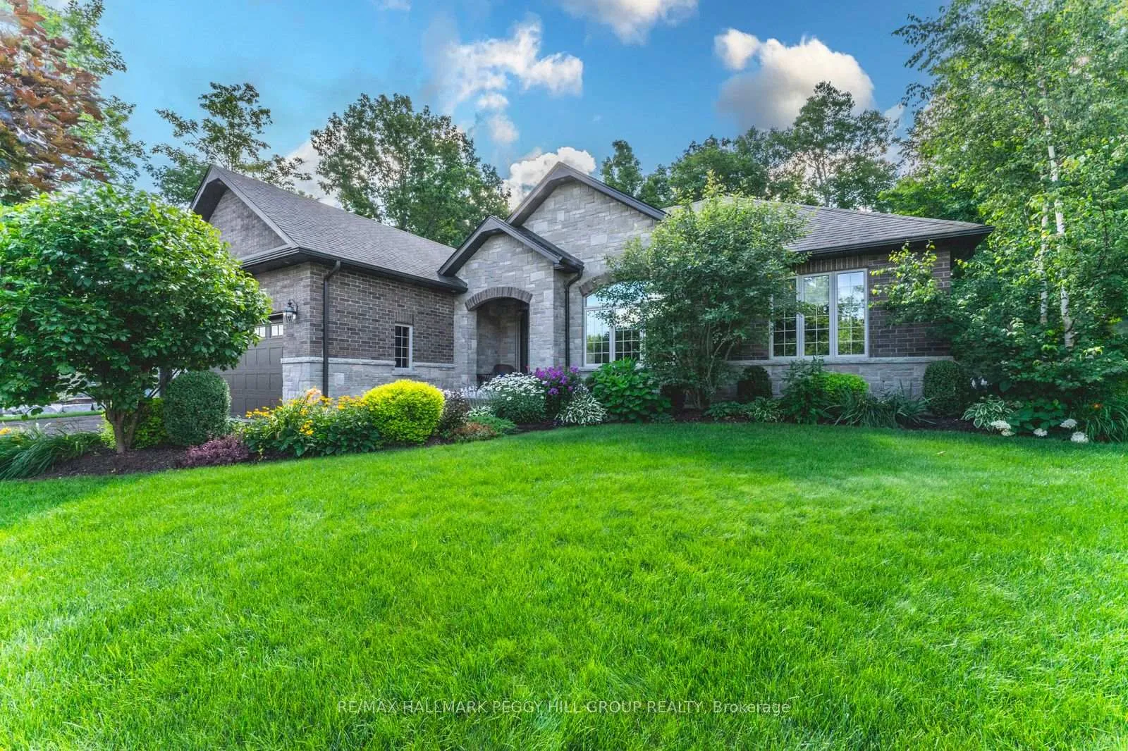 Photo 24 of 126 Mennill Drive, Springwater, Snow Valley — HOMEH