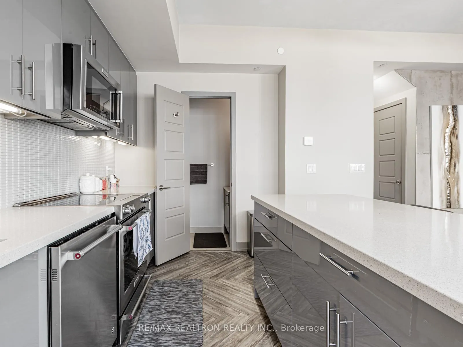 Photo 14 of Unit 133, 331 Broward Way, Innisfil, Rural Innisfil — HOMEH