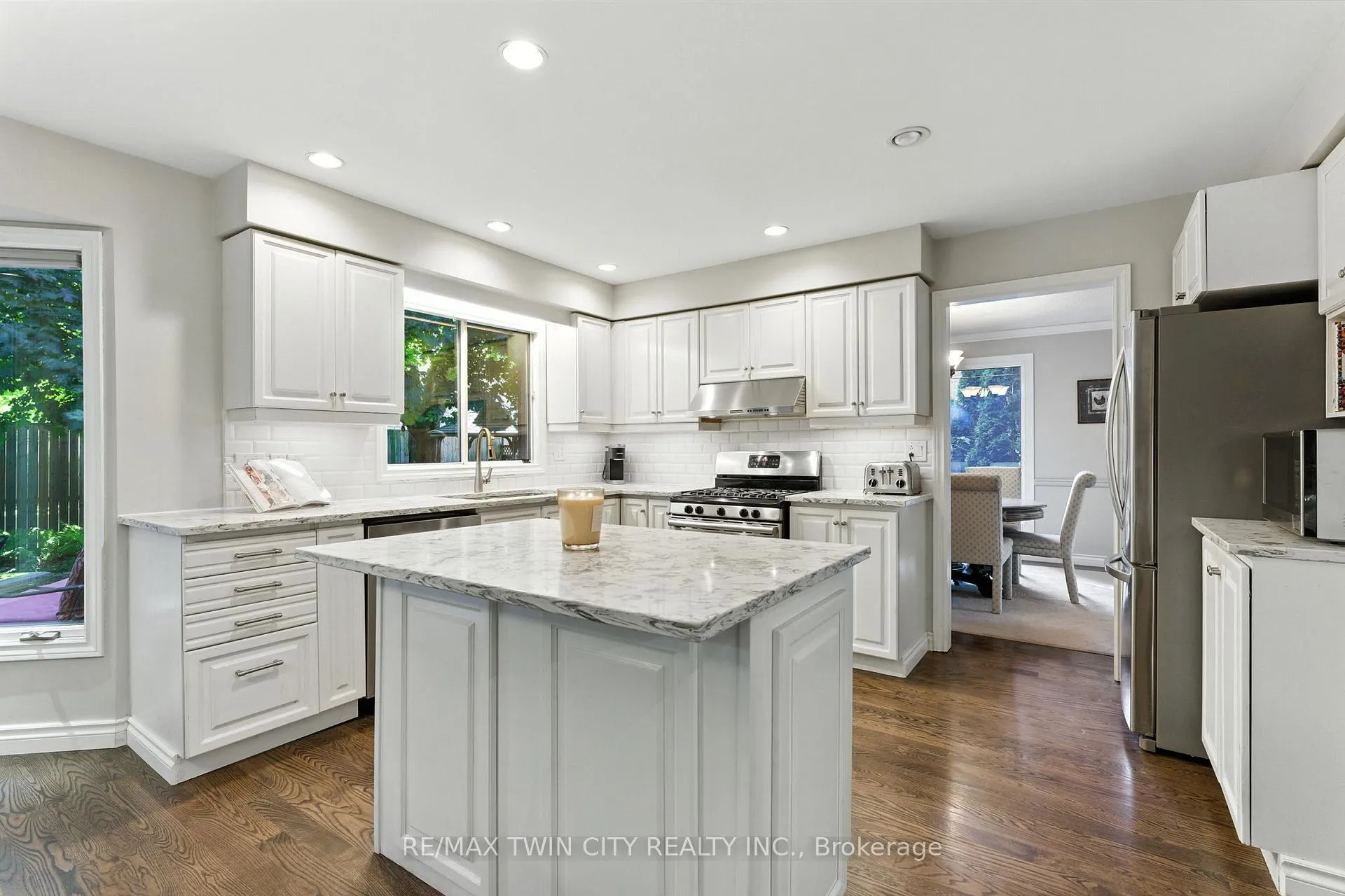 Photo 16 of 91 Abbey Close, Hamilton, Ancaster — HOMEH