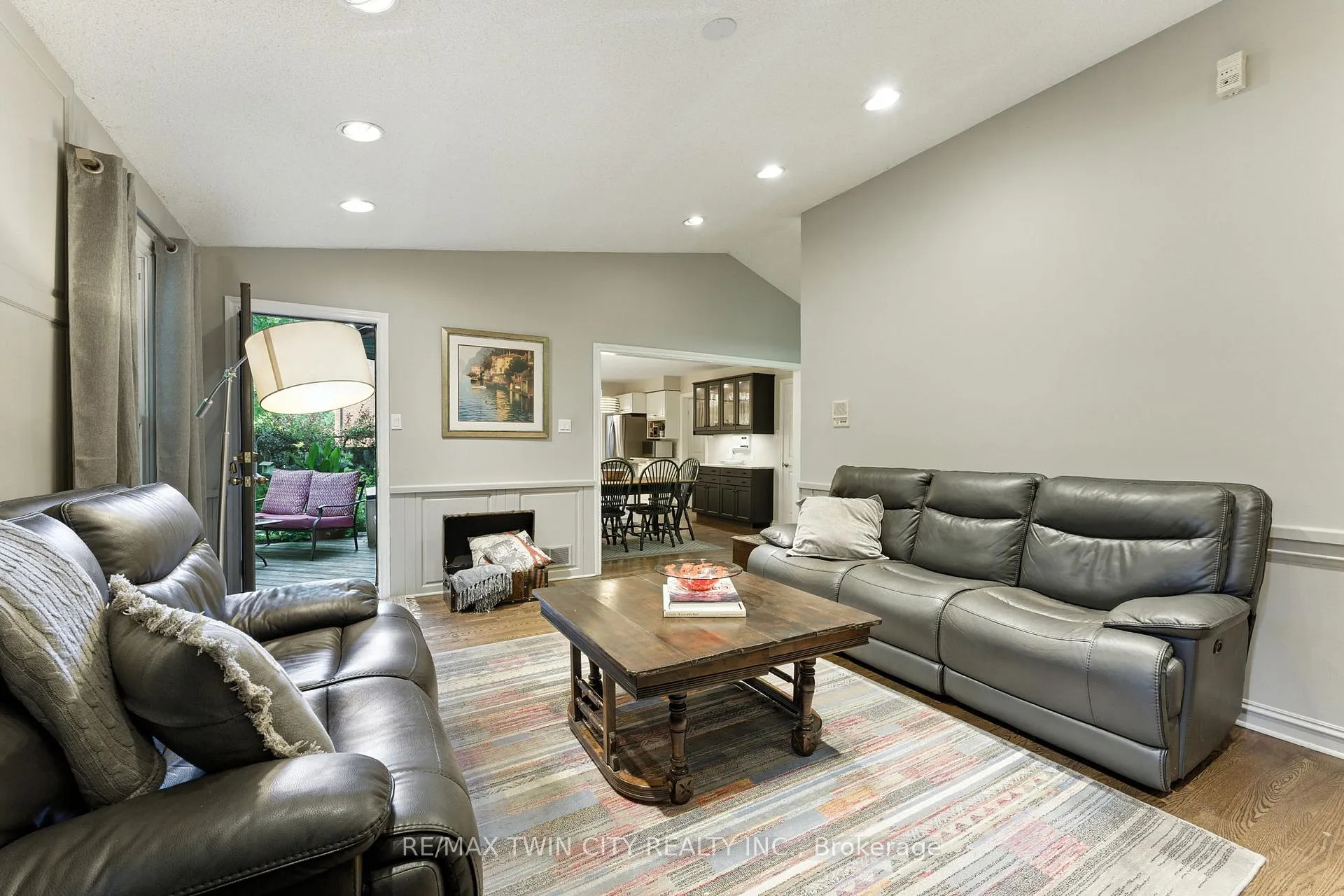 Photo 24 of 91 Abbey Close, Hamilton, Ancaster — HOMEH