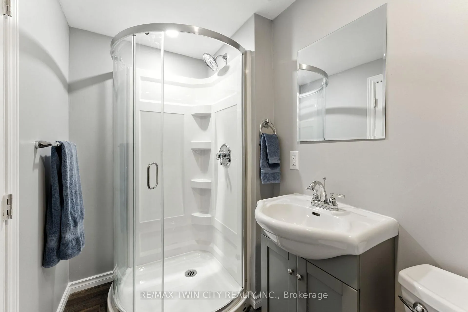 Photo 42 of 91 Abbey Close, Hamilton, Ancaster — HOMEH