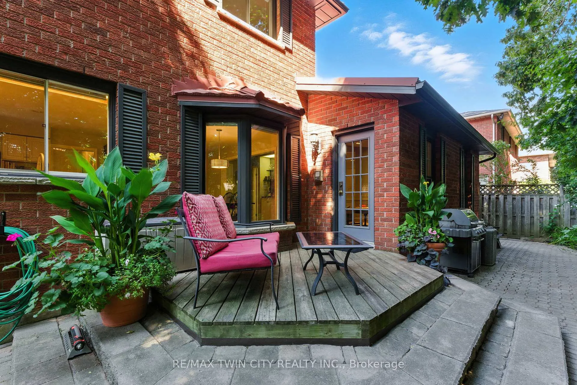 Photo 46 of 91 Abbey Close, Hamilton, Ancaster — HOMEH