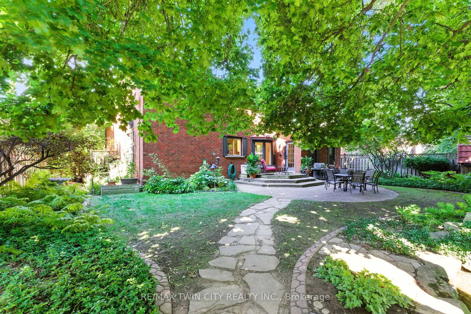 Photo 49 of 91 Abbey Close, Hamilton, Ancaster — HOMEH
